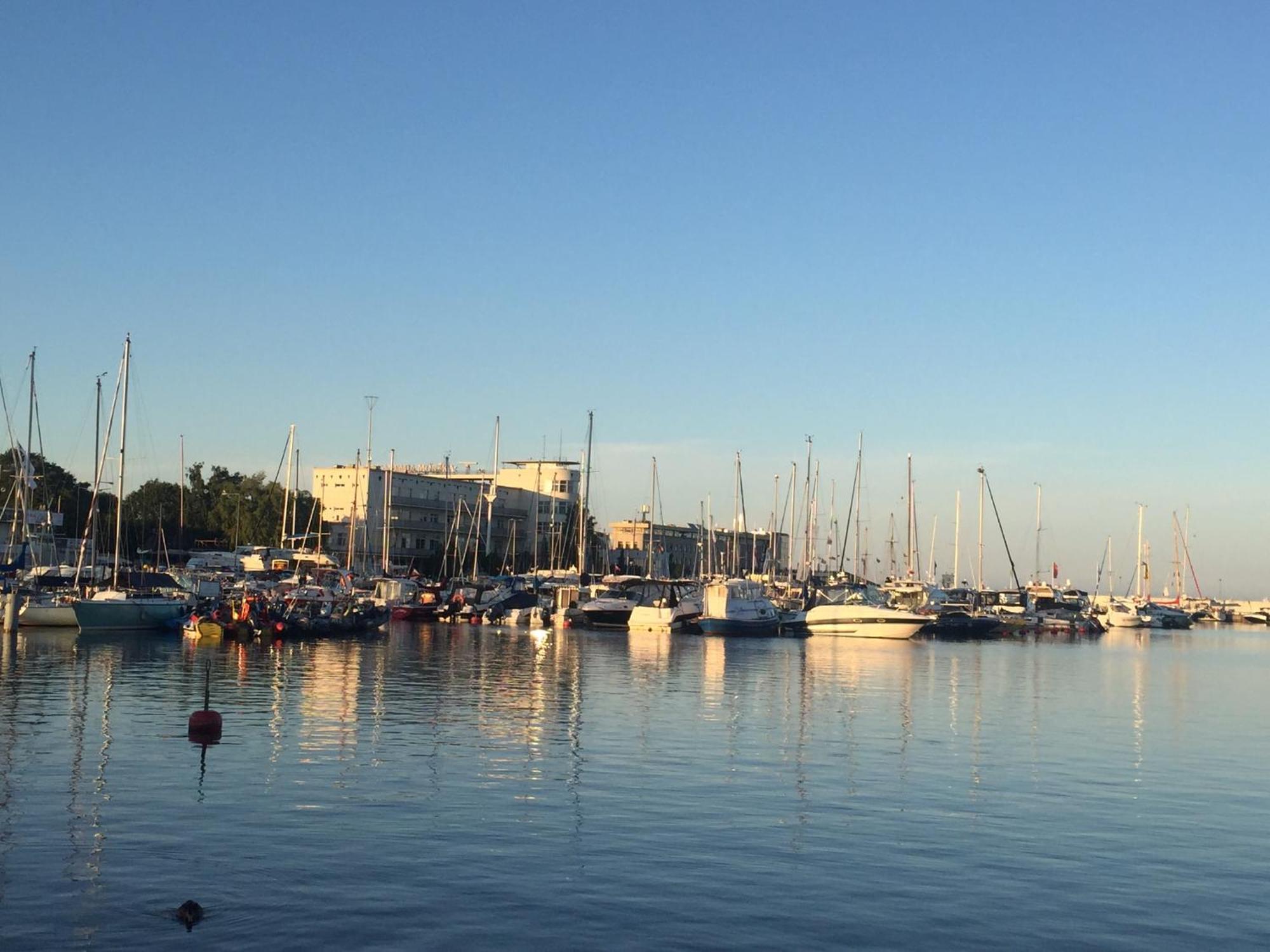 Apartament W Kamienicy Gdynia Cameră foto